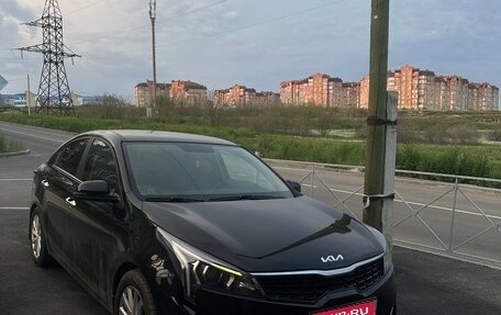 KIA Rio IV, 2022 год, 2 100 000 рублей, 1 фотография