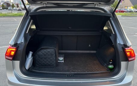 Volkswagen Tiguan II, 2020 год, 2 300 000 рублей, 4 фотография