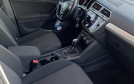 Volkswagen Tiguan II, 2020 год, 2 300 000 рублей, 7 фотография