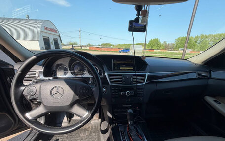 Mercedes-Benz E-Класс, 2011 год, 1 290 000 рублей, 2 фотография