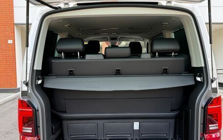 Volkswagen Multivan T6 рестайлинг, 2022 год, 8 750 000 рублей, 4 фотография