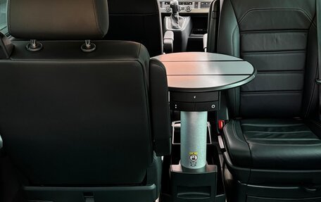Volkswagen Multivan T6 рестайлинг, 2022 год, 8 750 000 рублей, 6 фотография