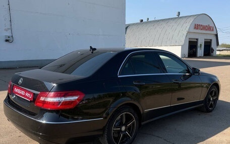 Mercedes-Benz E-Класс, 2011 год, 1 290 000 рублей, 4 фотография