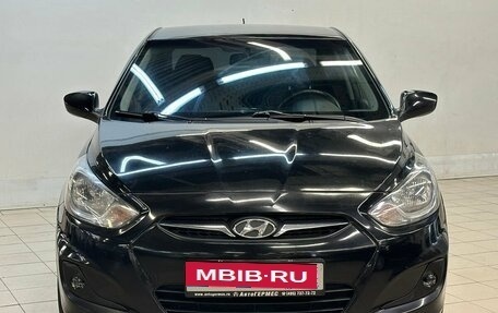 Hyundai Solaris II рестайлинг, 2011 год, 690 000 рублей, 2 фотография