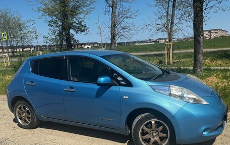 Nissan Leaf I, 2011 год, 435 000 рублей, 6 фотография
