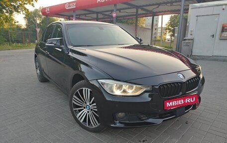 BMW 3 серия, 2013 год, 1 700 000 рублей, 9 фотография
