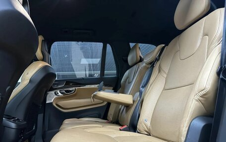 Volvo XC90 II рестайлинг, 2015 год, 2 912 000 рублей, 11 фотография