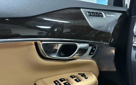 Volvo XC90 II рестайлинг, 2015 год, 2 912 000 рублей, 24 фотография