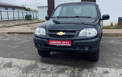 Chevrolet Niva I рестайлинг, 2017 год, 755 000 рублей, 1 фотография