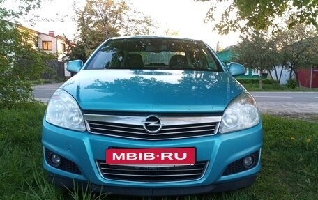 Opel Astra H, 2010 год, 585 000 рублей, 2 фотография