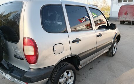 Chevrolet Niva I рестайлинг, 2004 год, 250 000 рублей, 2 фотография