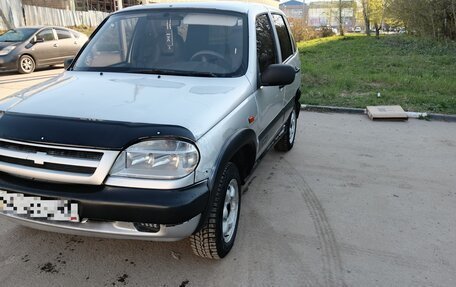 Chevrolet Niva I рестайлинг, 2004 год, 250 000 рублей, 4 фотография
