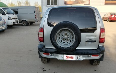 Chevrolet Niva I рестайлинг, 2004 год, 250 000 рублей, 3 фотография