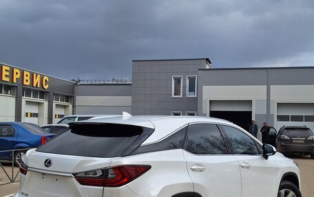 Lexus RX IV рестайлинг, 2017 год, 2 849 000 рублей, 4 фотография