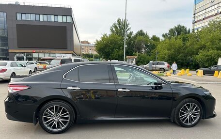 Toyota Camry, 2023 год, 4 450 000 рублей, 2 фотография
