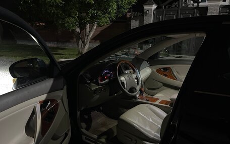 Toyota Camry, 2010 год, 1 050 000 рублей, 5 фотография