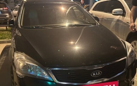 KIA cee'd I рестайлинг, 2010 год, 560 000 рублей, 3 фотография