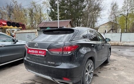 Lexus RX IV рестайлинг, 2019 год, 4 750 000 рублей, 3 фотография
