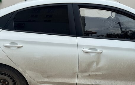 Hyundai Solaris II рестайлинг, 2018 год, 795 000 рублей, 3 фотография
