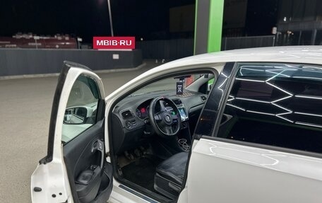 Volkswagen Polo VI (EU Market), 2013 год, 750 000 рублей, 3 фотография