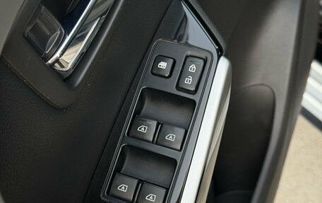Mitsubishi Pajero Sport III рестайлинг, 2022 год, 4 200 000 рублей, 12 фотография