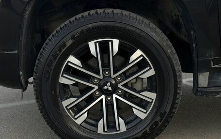 Mitsubishi Pajero Sport III рестайлинг, 2022 год, 4 200 000 рублей, 8 фотография