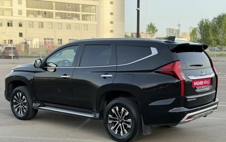 Mitsubishi Pajero Sport III рестайлинг, 2022 год, 4 200 000 рублей, 4 фотография