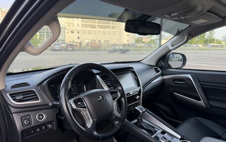 Mitsubishi Pajero Sport III рестайлинг, 2022 год, 4 200 000 рублей, 15 фотография