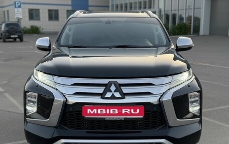 Mitsubishi Pajero Sport III рестайлинг, 2022 год, 4 200 000 рублей, 2 фотография