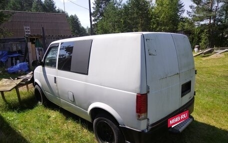 Chevrolet Astro, 1985 год, 220 000 рублей, 3 фотография