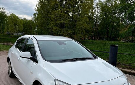 Opel Astra J, 2012 год, 650 000 рублей, 3 фотография