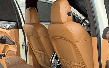 Porsche Cayenne III, 2011 год, 1 850 000 рублей, 15 фотография