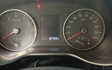 KIA Rio IV, 2018 год, 760 000 рублей, 9 фотография