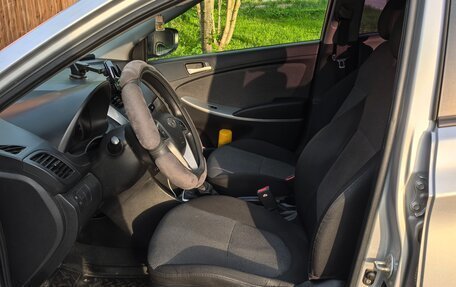 Hyundai Solaris II рестайлинг, 2014 год, 805 000 рублей, 8 фотография