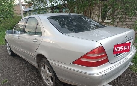 Mercedes-Benz S-Класс, 2002 год, 550 000 рублей, 3 фотография