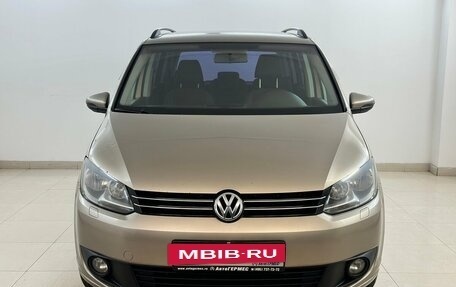 Volkswagen Touran III, 2012 год, 1 030 000 рублей, 2 фотография