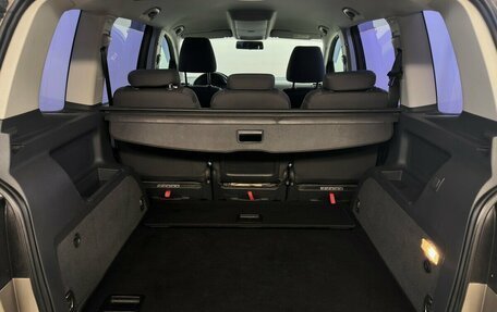 Volkswagen Touran III, 2012 год, 1 030 000 рублей, 11 фотография