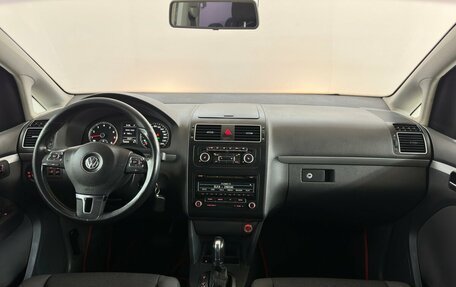 Volkswagen Touran III, 2012 год, 1 030 000 рублей, 5 фотография