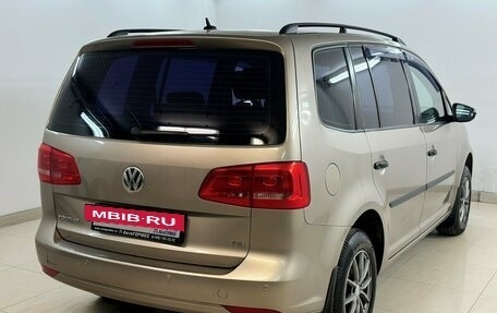 Volkswagen Touran III, 2012 год, 1 030 000 рублей, 4 фотография