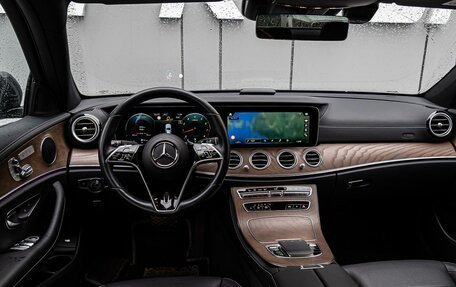 Mercedes-Benz E-Класс, 2021 год, 5 290 000 рублей, 6 фотография