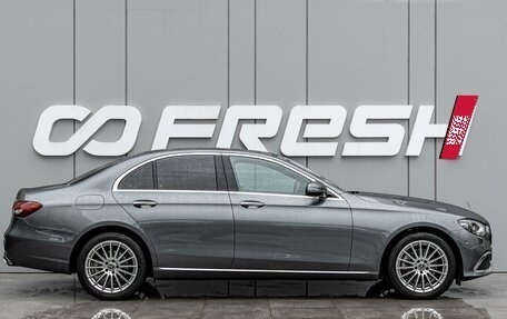 Mercedes-Benz E-Класс, 2021 год, 5 290 000 рублей, 5 фотография