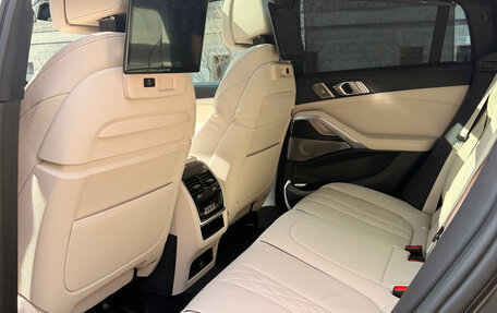 BMW X6, 2022 год, 10 000 000 рублей, 11 фотография