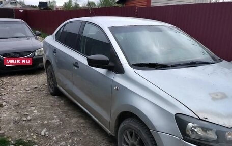 Volkswagen Polo VI (EU Market), 2012 год, 175 000 рублей, 3 фотография