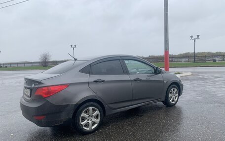 Hyundai Solaris II рестайлинг, 2011 год, 470 000 рублей, 4 фотография