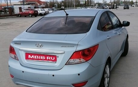 Hyundai Solaris II рестайлинг, 2011 год, 750 000 рублей, 2 фотография