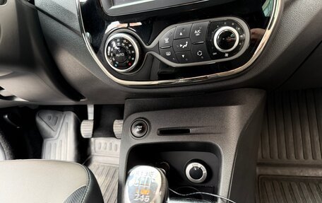 Renault Kaptur I рестайлинг, 2018 год, 1 500 000 рублей, 12 фотография