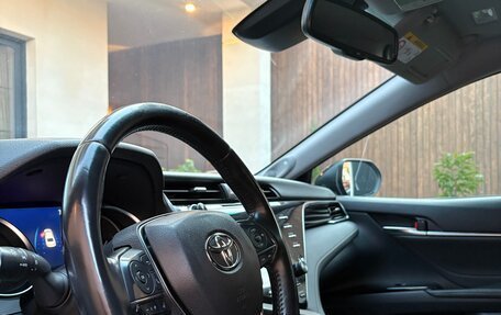 Toyota Camry, 2020 год, 2 650 000 рублей, 5 фотография