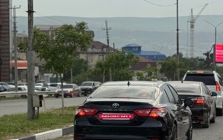 Toyota Camry, 2020 год, 2 200 000 рублей, 2 фотография