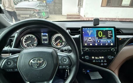 Toyota Camry, 2020 год, 2 200 000 рублей, 24 фотография