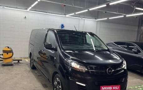 Opel Zafira Life I, 2021 год, 3 100 000 рублей, 3 фотография